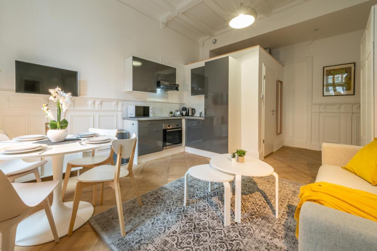 Le Schuman - Suites En Hyper Centre - Gare - Fibre - Rbnb - Mulhouse Bagian luar foto